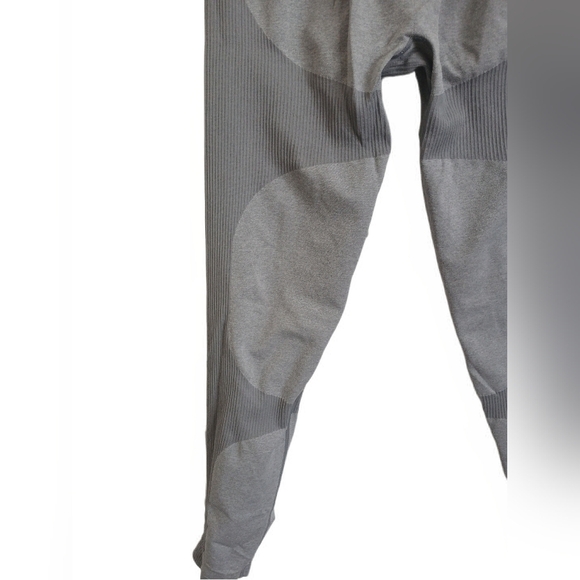 All 3 Seamless Orange,Blue, Grey Leggings - Picture 10 of 16